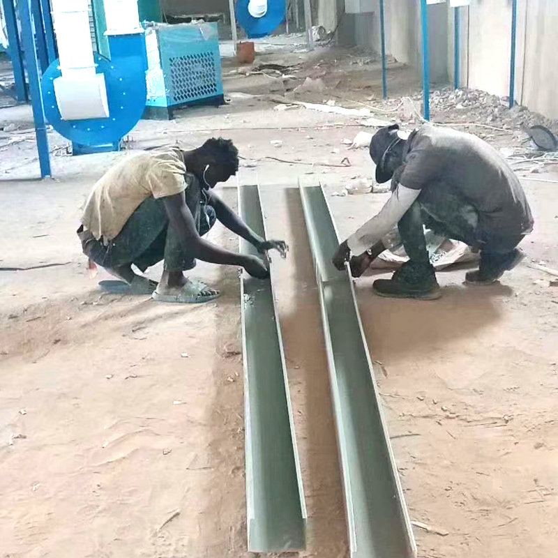 非洲毛利坦尼亚150吨大米成套加工设备安装完毕